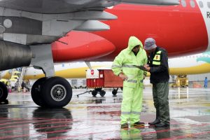 Китайската ракета Long March-8 изстрелва нови интернет сателити