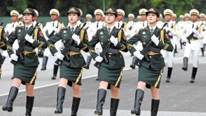 Роботът Futuring2 навлиза в 300+ домакинства при тестване в реалния свят