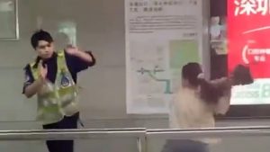 Китайска жена, задържана за нападение над охранител в метрото Шенжен