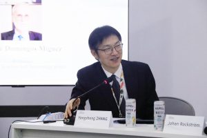 Китайските лидери присъстват на обсъжданията на годишната законодателна сесия