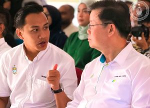 Малайзийският политик Фахми Зайнол е обвинен в нараняване на съпруга при домашен спор